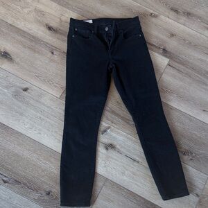 GAP Women's Classic Black Skinny Jeans